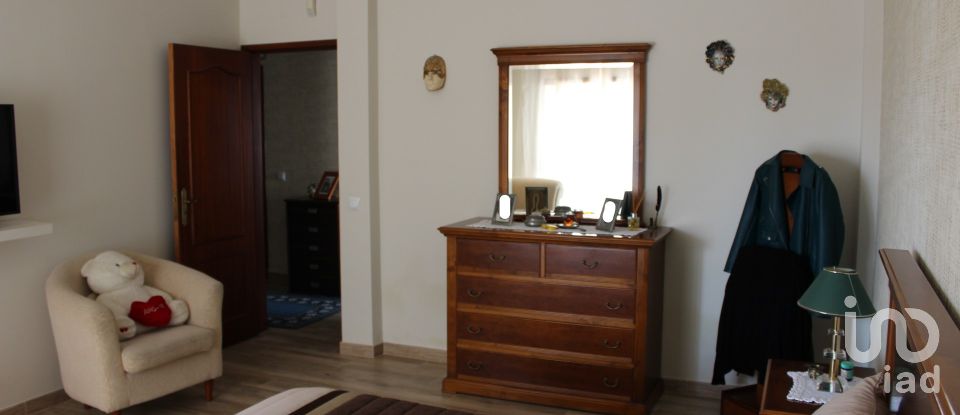 House T5 in Caldas da Rainha - Nossa Senhora do Pópulo, Coto e São Gregório of 315 m²