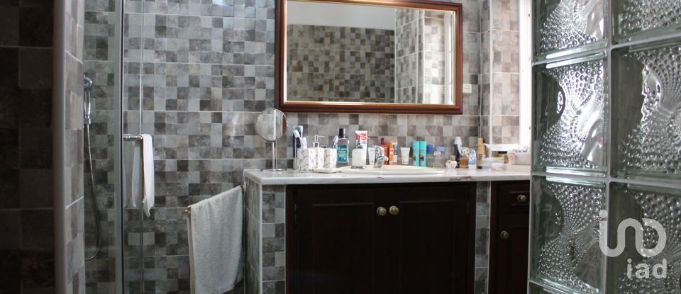 House T5 in Caldas da Rainha - Nossa Senhora do Pópulo, Coto e São Gregório of 315 m²