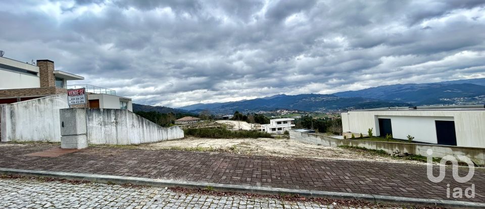 Land in Refojos de Basto, Outeiro e Painzela of 905 m²