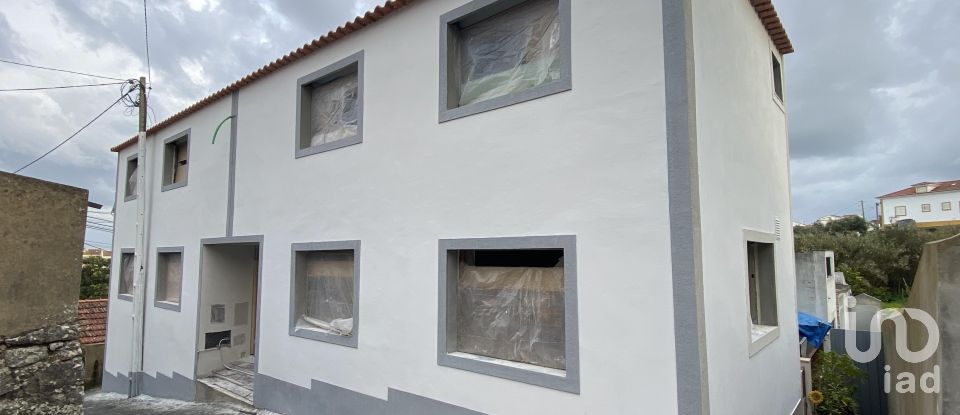 Moradia T2 em Alenquer (Santo Estêvão e Triana) de 84 m²