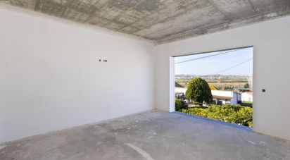 Gîte T3 à Ponte do Rol de 177 m²