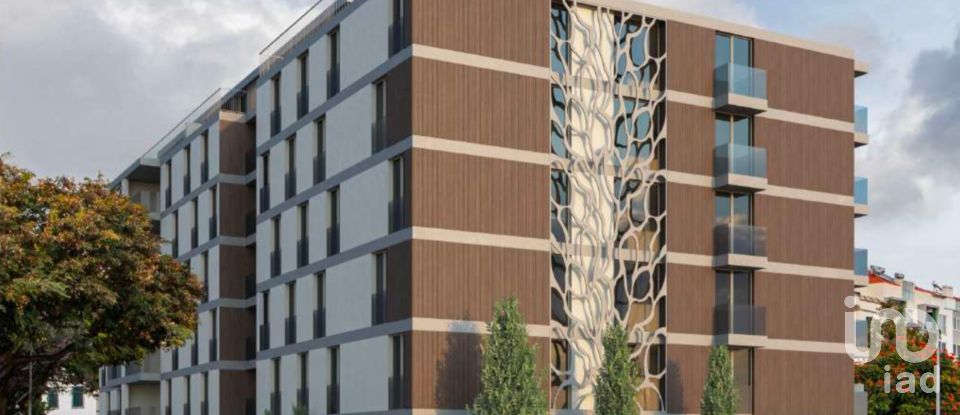 Apartamento T2 em Funchal (Santa Luzia) de 128 m²