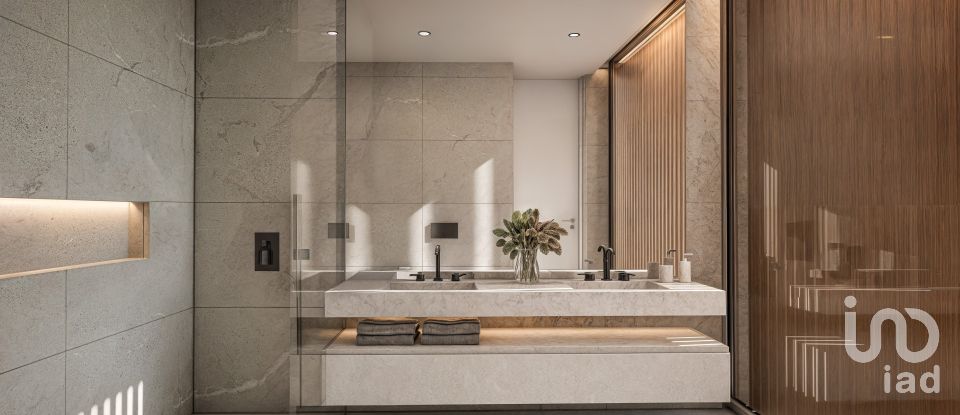 House T3 in Areosa of 264 m²