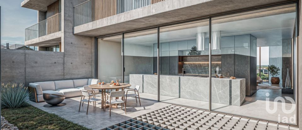 House T3 in Areosa of 264 m²