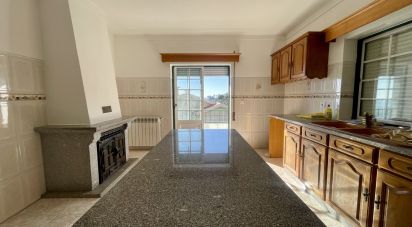 Maison T3 à Cantar-Galo E Vila Do Carvalho de 598 m²