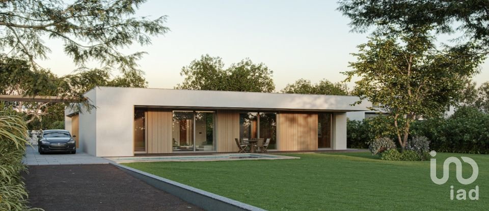 House T3 in Quarteira of 282 m²