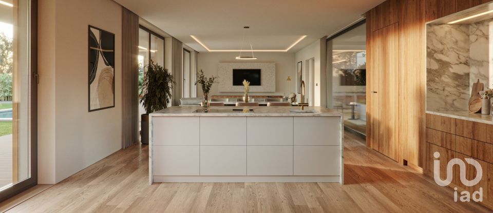 House T3 in Quarteira of 282 m²