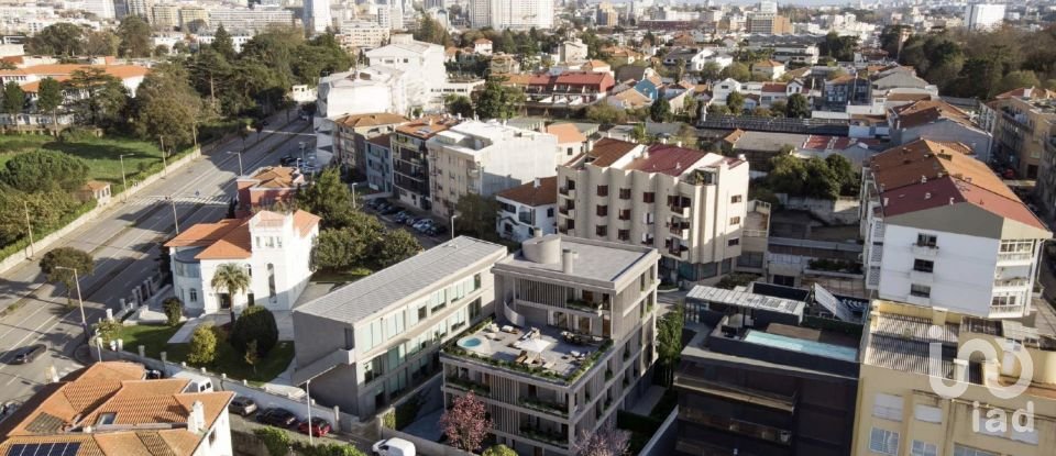 Apartamento T4 em Lordelo Do Ouro E Massarelos de 230 m²