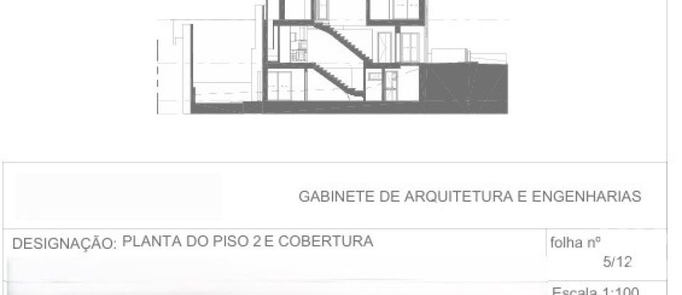 Terrain à bâtir à Charneca De Caparica E Sobreda de 350 m²