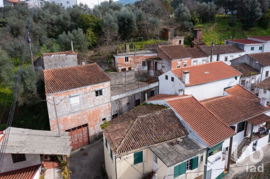 Moradia T3 em Lousã e Vilarinho de 351 m²