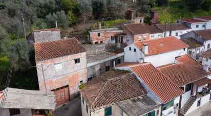 Maison T3 à Lousã e Vilarinho de 351 m²