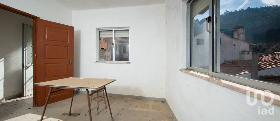 Moradia T3 em Lousã e Vilarinho de 351 m²