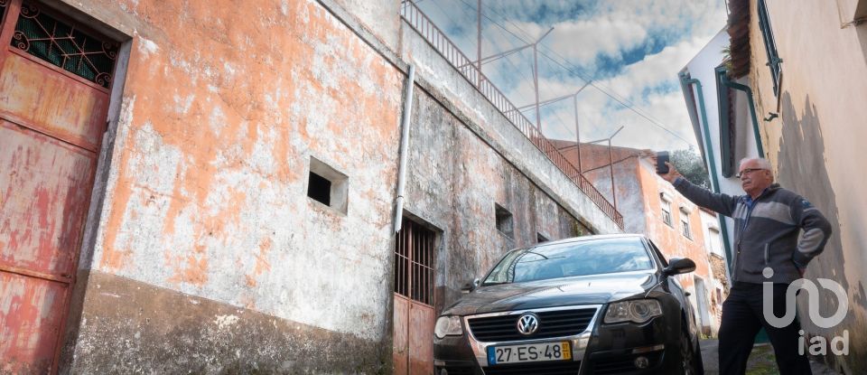 Moradia T3 em Lousã e Vilarinho de 351 m²