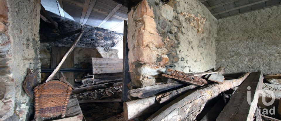 House T3 in Serpins of 136 m²