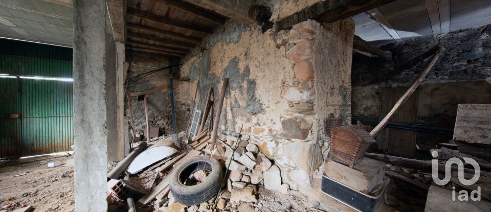 House T3 in Serpins of 136 m²