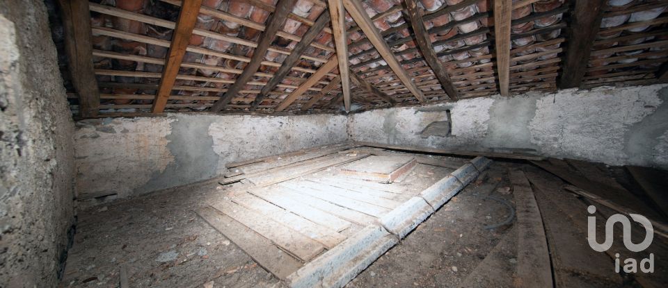 House T3 in Serpins of 136 m²