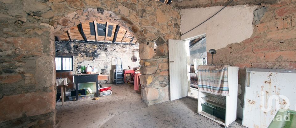 House T3 in Serpins of 136 m²