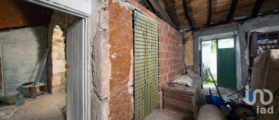 House T3 in Serpins of 136 m²