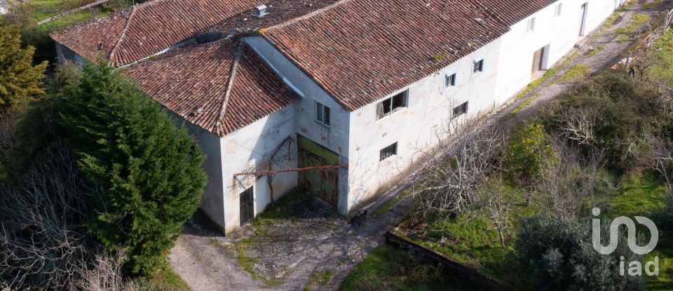 House T3 in Serpins of 136 m²