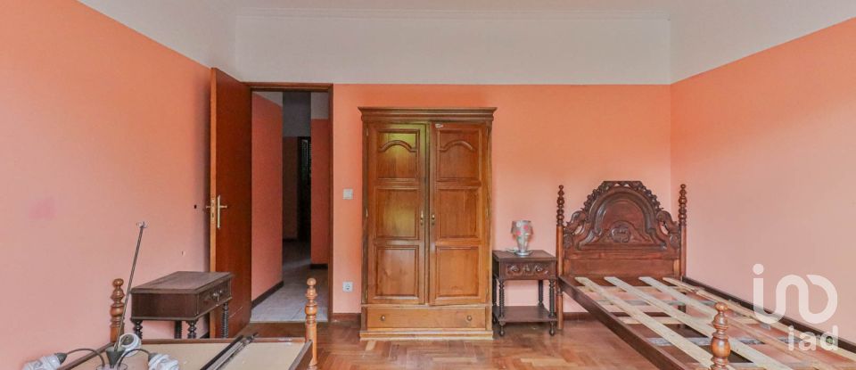 House T9 in São Martinho do Bispo e Ribeira de Frades of 185 m²