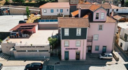 Manoir T13 à Armamar de 1 093 m²