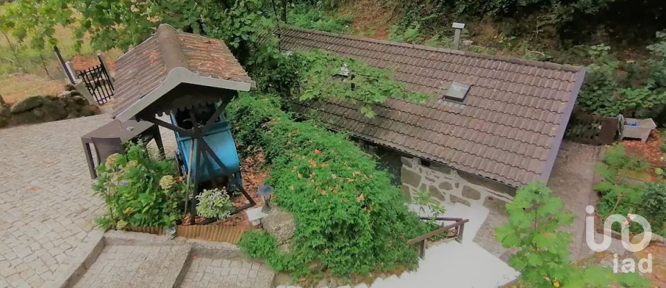 Maison de village T2 à Sousela de 6 500 m²