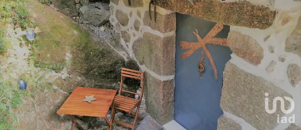 Maison de village T2 à Sousela de 6 500 m²