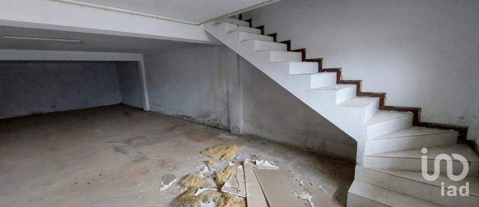 Shop / premises commercial in Oiã of 182 m²