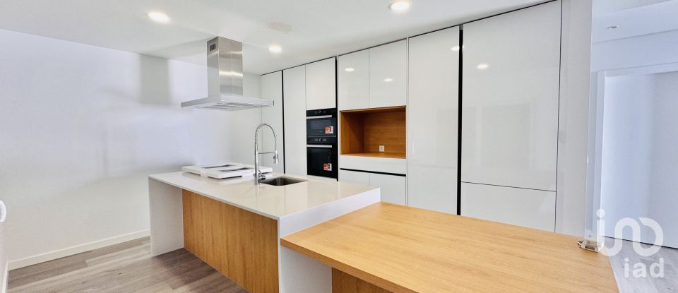 Moradia T4 em Corroios de 226 m²