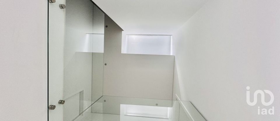 Moradia T4 em Corroios de 226 m²