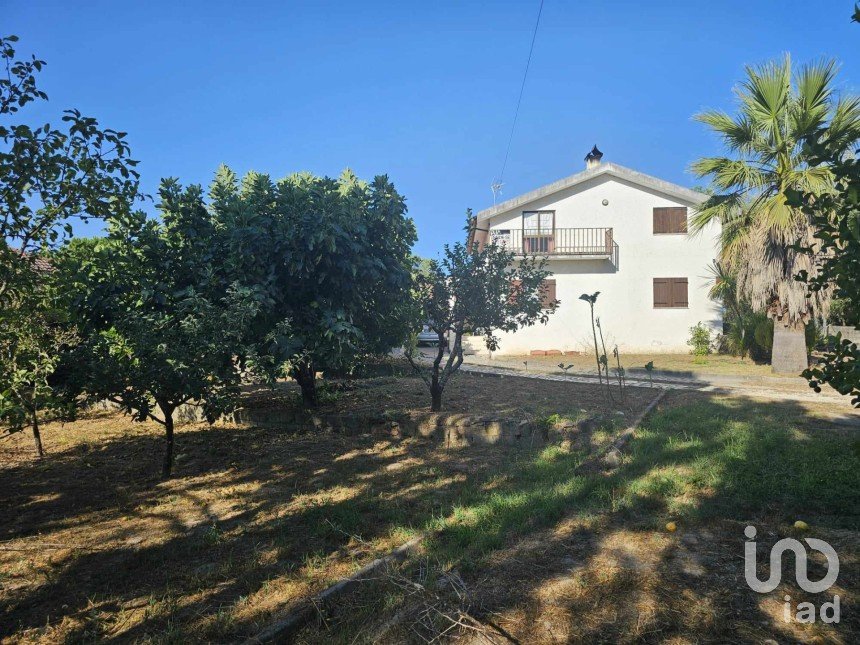 Casa T3 em Mangualde, Mesquitela e Cunha Alta de 176 m²