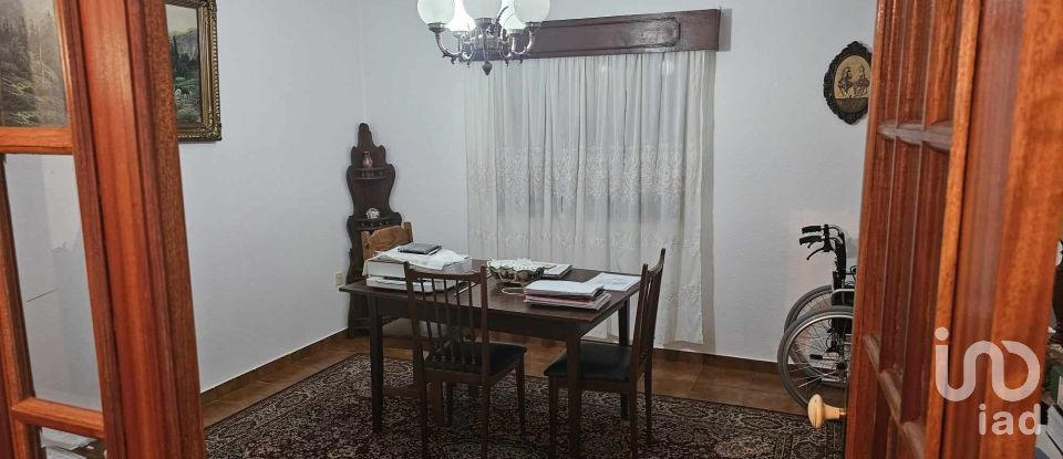 Casa T3 em Mangualde, Mesquitela e Cunha Alta de 176 m²