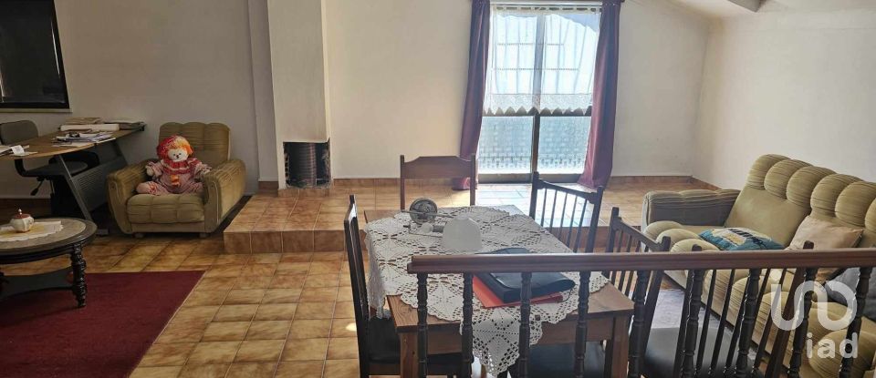 Casa T3 em Mangualde, Mesquitela e Cunha Alta de 176 m²