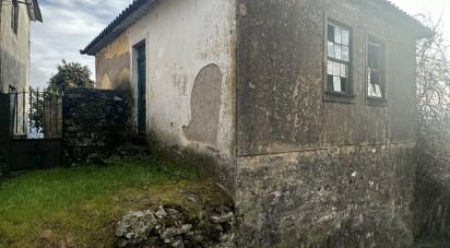 House T2 in Loureiro of 118 m²