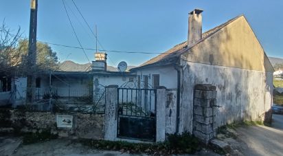 House T1 in Grade e Carralcova of 110 m²