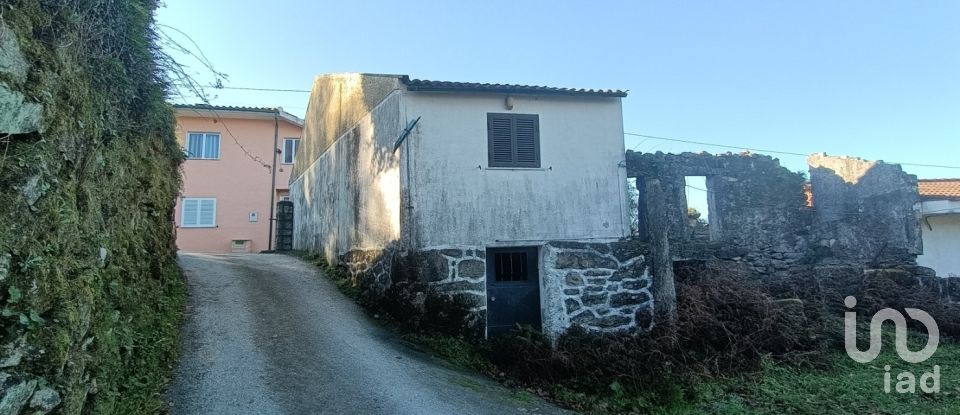 House T1 in Grade e Carralcova of 110 m²