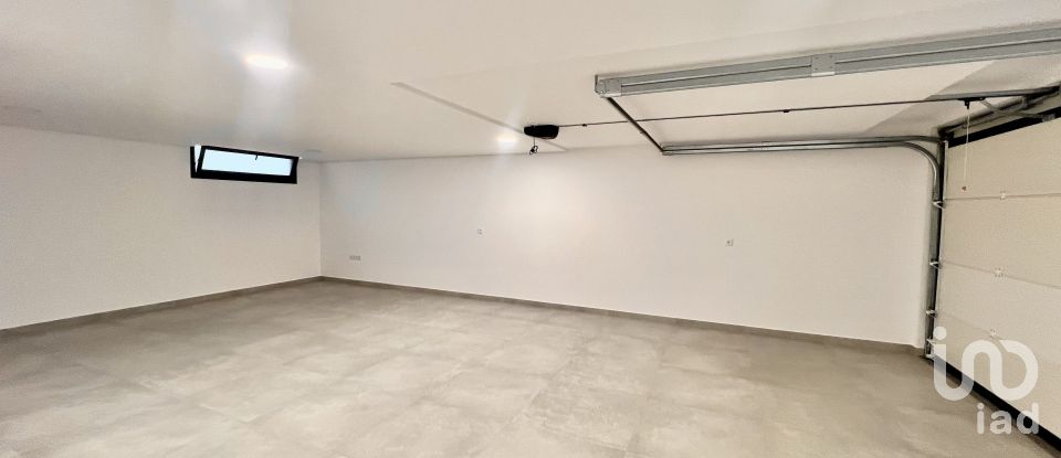 Moradia T3 em Antas e Abade de Vermoim de 246 m²