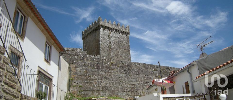 Terrain à Chaviães e Paços de 1 140 m²