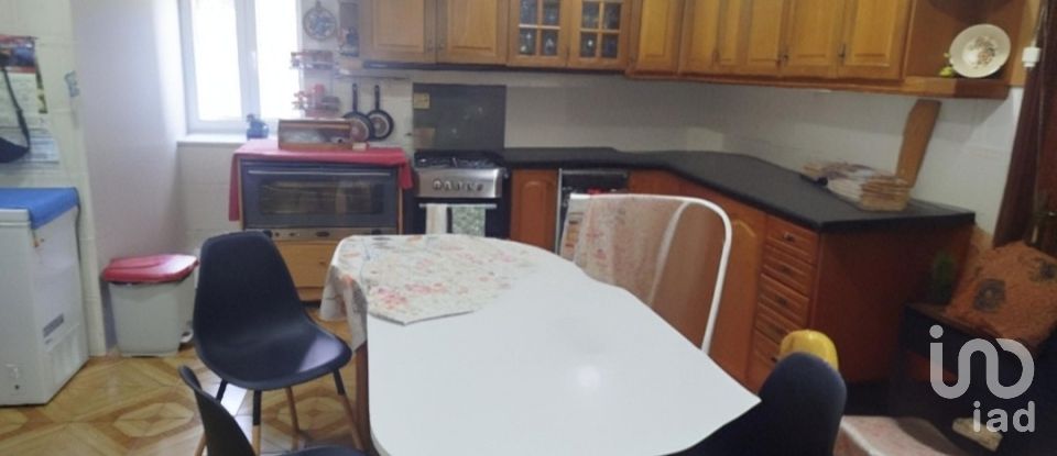 House T6 in Ferreiros de Avões of 105 m²