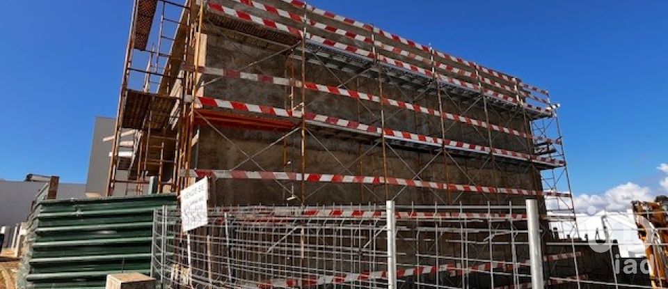 Maison T3 à Estômbar e Parchal de 297 m²