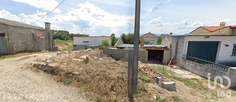 Casa de Campo T1 em Mouçós e Lamares de 120 m²