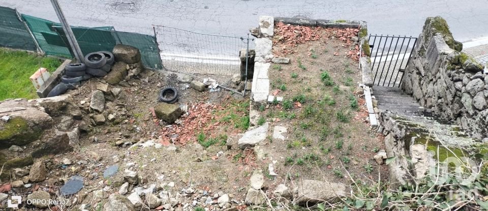 Terrain à bâtir à Rio de Moinhos de 190 m²