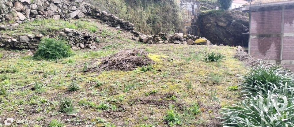 Terrain à bâtir à Rio de Moinhos de 190 m²