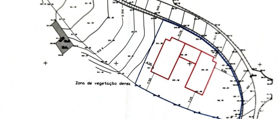 Terrain à Cadaval e Pêro Moniz de 2 600 m²