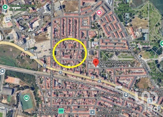 Boutique/Local commercial à Baixa Da Banheira E Vale Da Amoreira de 337 m²