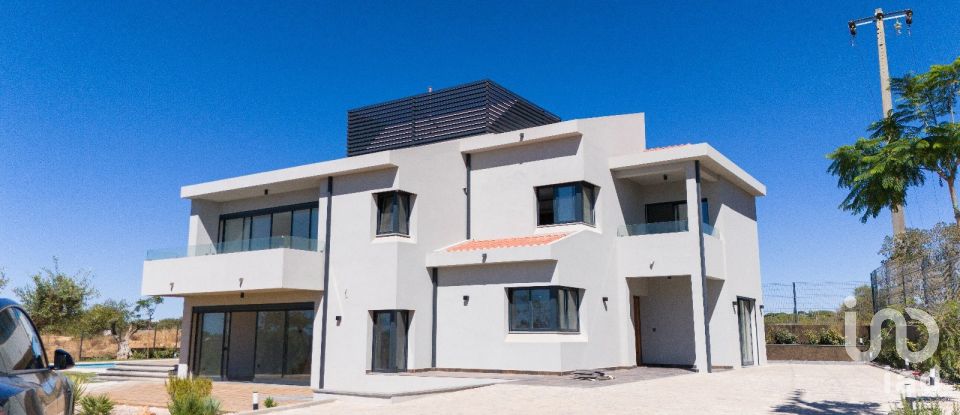 Country home T5 in Quarteira of 321 m²