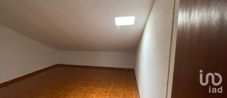 Maison T4 à Galveias de 210 m²