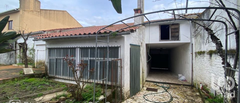 Maison T4 à Galveias de 210 m²