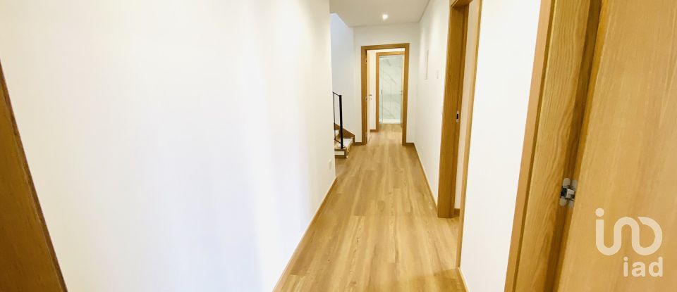 Maison de village T3 à Ribeira de 239 m²