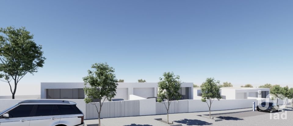 Lodge T3 in Forjães of 163 m²